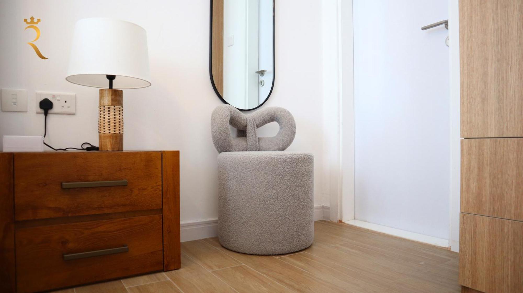 Apartment Chic Elegant 1br In Masdar Abu Dhabi