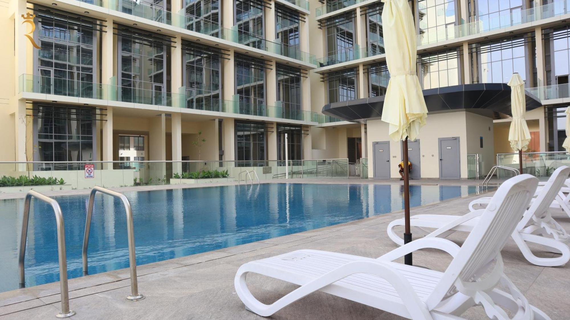 Chic Elegant 1br In Masdar Apartment