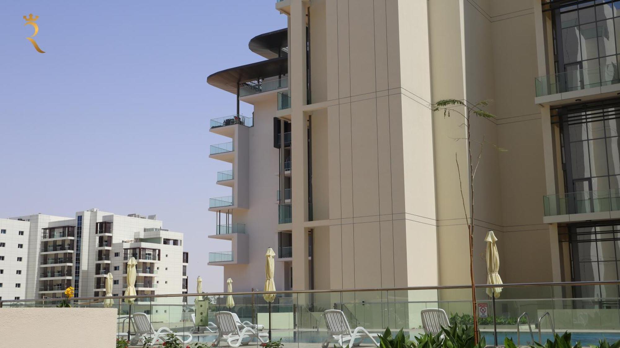 Chic Elegant 1br In Masdar Apartment